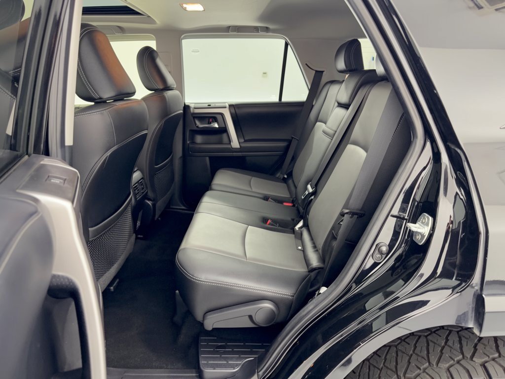 Used 2024 Toyota 4Runner SR5 Premium w/ Moonroof Package AWD/4WD image 25
