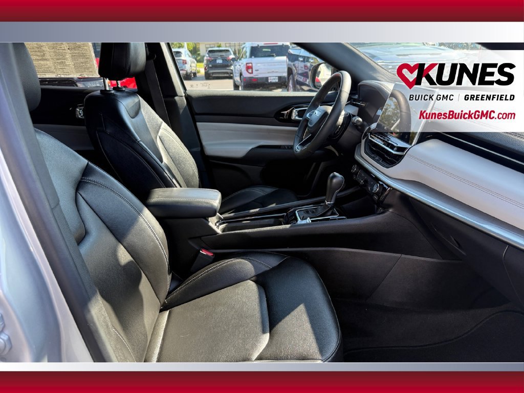 Used 2025 Jeep Compass Limited AWD/4WD image 40