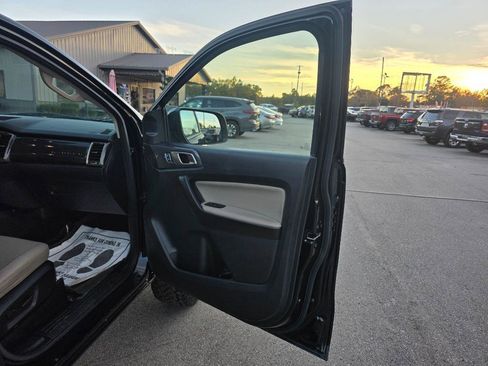 Used 2020 Ford Ranger Lariat w/ FX4 Off-Road Package image 12