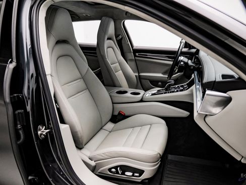 Used 2018 Porsche Panamera Turbo Sport Turismo image 45