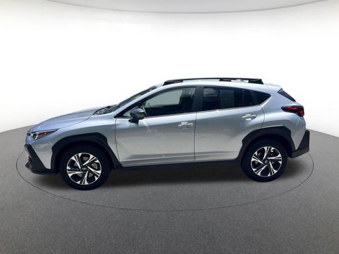 Used 2024 Subaru Crosstrek 2.0i Premium w/ Crosstrek Mirror Package AWD/4WD image 4