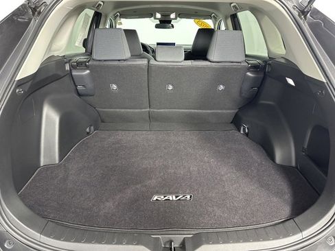 Used 2023 Toyota RAV4 LE image 29