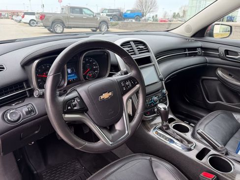 Used 2015 Chevrolet Malibu LTZ image 9
