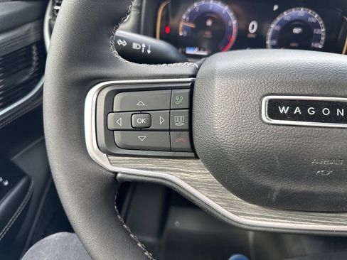 New 2024 Jeep Wagoneer Series III w/ Rear Seat Video Group 1 image 29