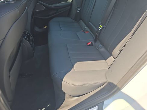 Used 2023 BMW 530i w/ Premium Package RWD image 14