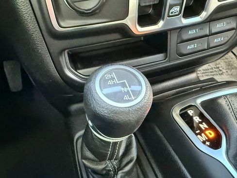 New 2025 Jeep Gladiator Sport image 4