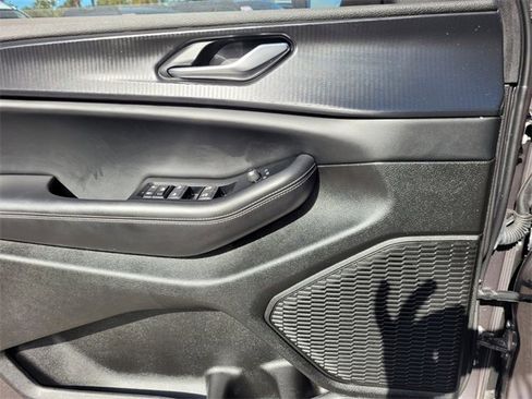 Certified 2024 Jeep Grand Cherokee L Altitude image 21