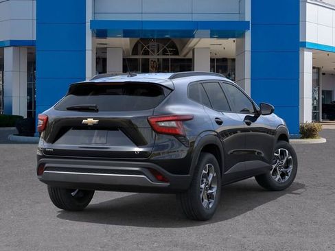 New 2026 Chevrolet Trax LT w/ Driver Confidence Package image 4