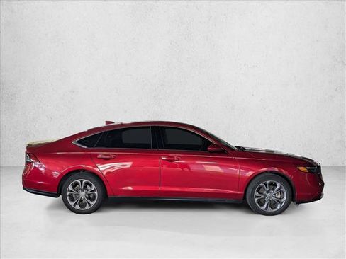 Used 2023 Honda Accord EX image 4