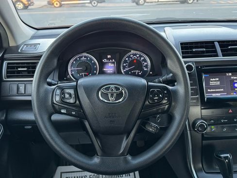 Used 2015 Toyota Camry LE FWD image 22