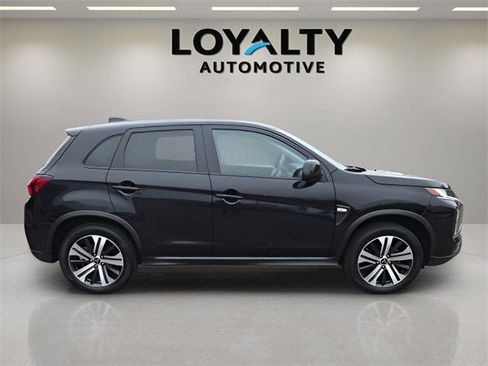 Used 2023 Mitsubishi Outlander Sport ES image 6