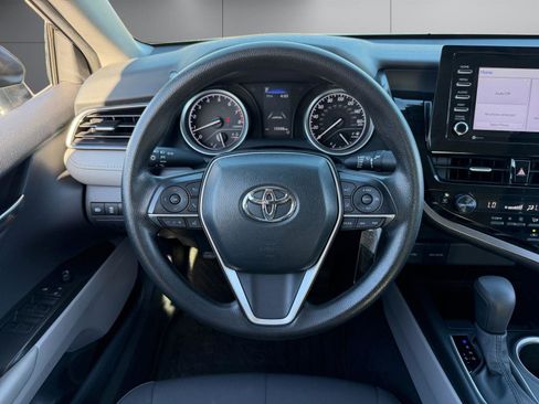 Used 2024 Toyota Camry LE image 5