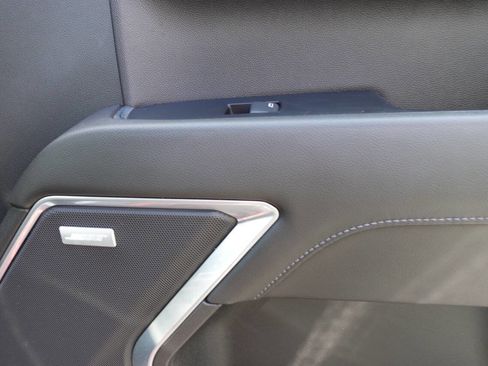 Used 2022 Chevrolet Silverado 1500 LT Trail Boss image 42