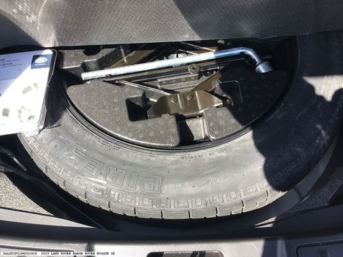 Used 2023 Land Rover Range Rover Evoque SE image 16
