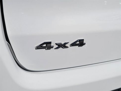 Used 2022 Jeep Compass Limited image 21