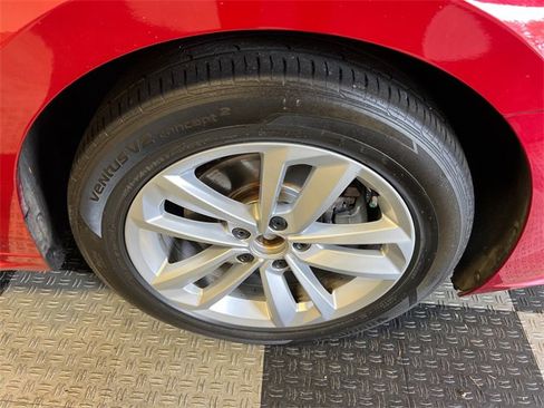 Used 2021 Volkswagen Passat 2.0T S image 9