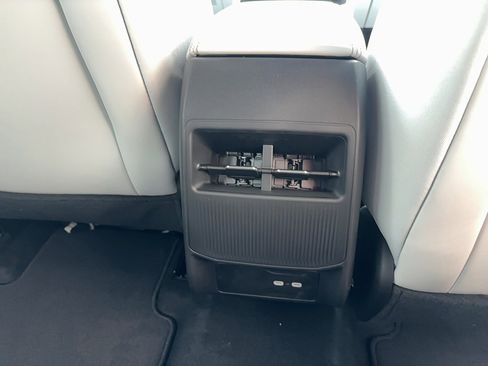 New 2026 Jeep Cherokee Limited image 10