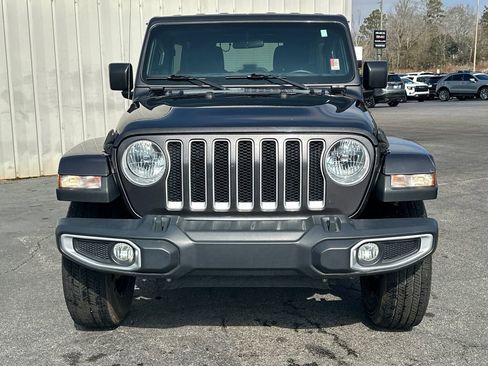 Used 2020 Jeep Wrangler Unlimited Sahara image 3
