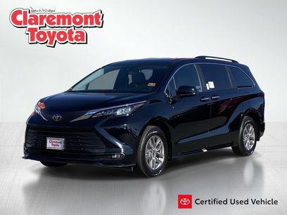 Certified 2026 Toyota Sienna XLE