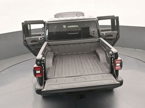 New 2026 Jeep Gladiator Rubicon w/ Steel Power Dome Hood Package AWD/4WD image 63