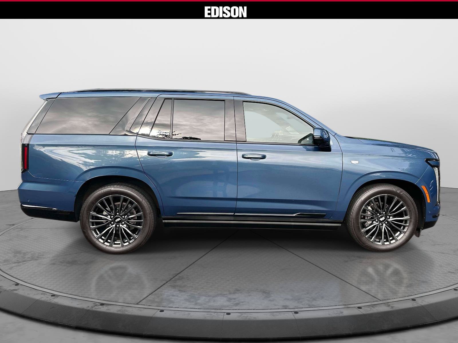 Used 2025 Cadillac Escalade Sport Platinum AWD/4WD image 3