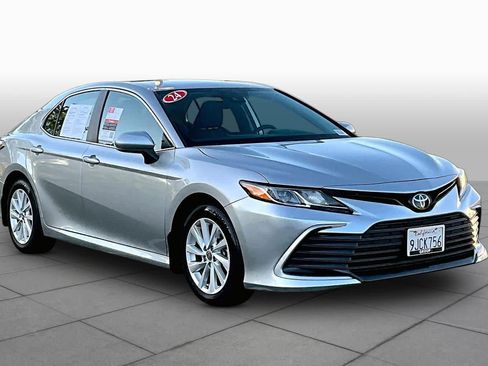 Used 2024 Toyota Camry LE FWD image 2