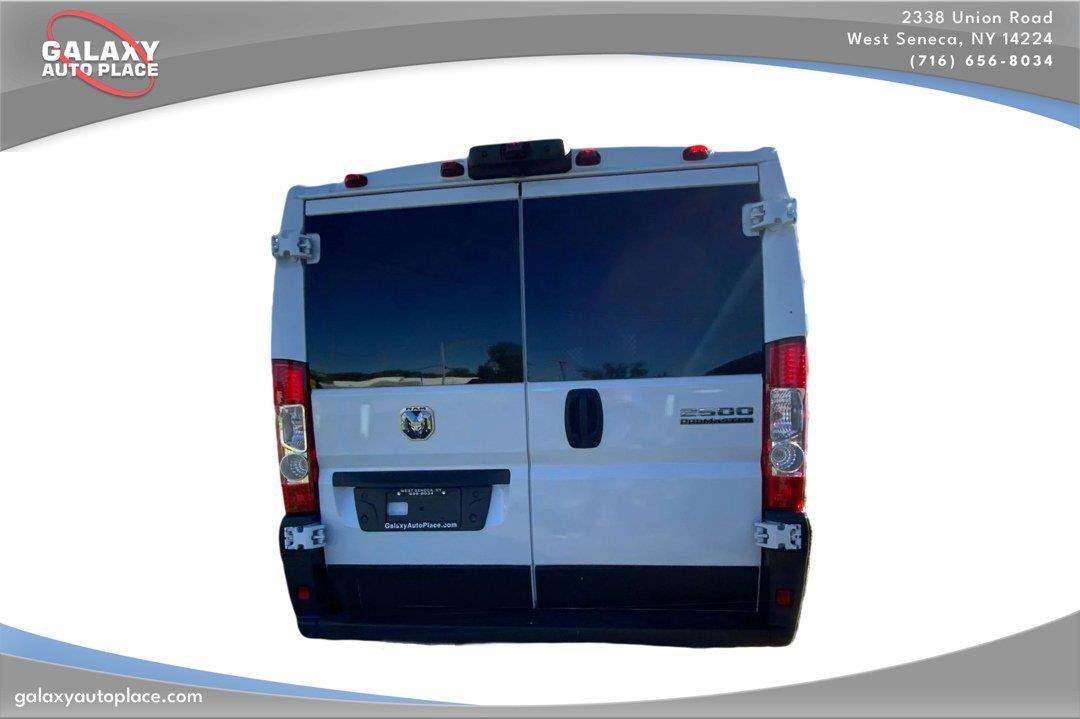Used 2025 RAM ProMaster 2500 w/ U-Haul Equipment Group FWD image 6