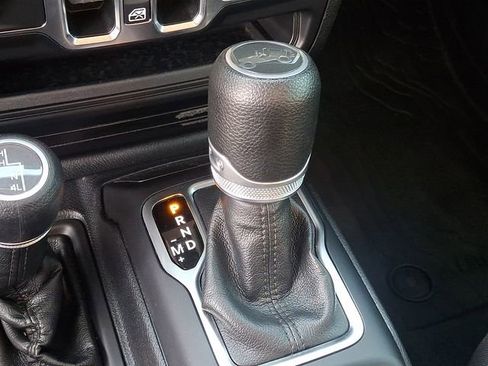 Used 2020 Jeep Wrangler Unlimited Sport image 14