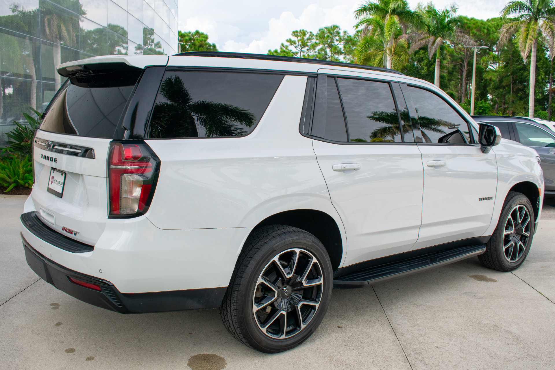 Used 2023 Chevrolet Tahoe RST AWD/4WD image 10