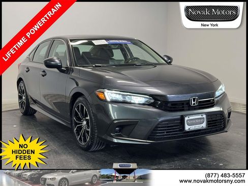 Used 2022 Honda Civic LX image 1