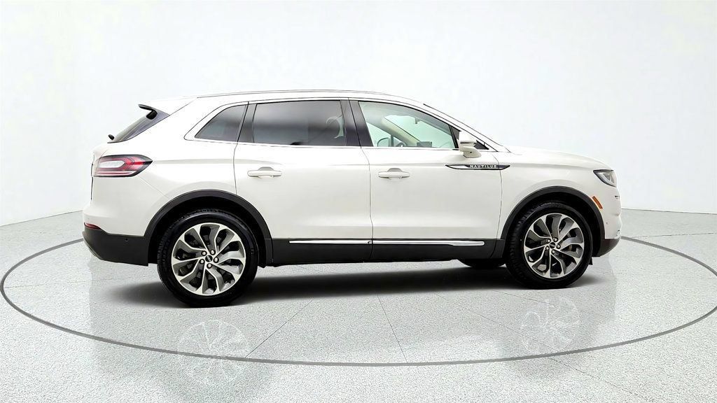 Used 2021 Lincoln Nautilus Reserve w/ Equipment Group 201A AWD/4WD image 4