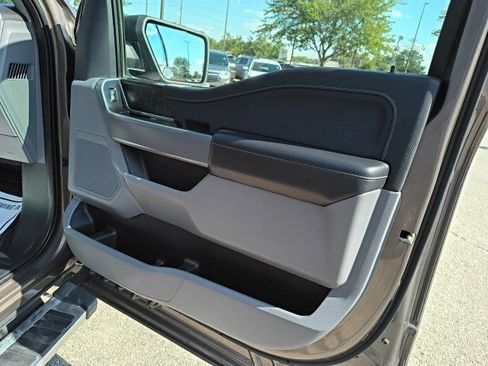 Used 2022 Ford F150 XLT w/ Equipment Group 302A High image 18