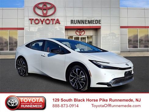 Certified 2024 Toyota Prius Prime image 1