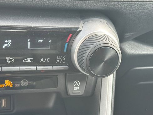 Used 2025 Toyota RAV4 LE image 30