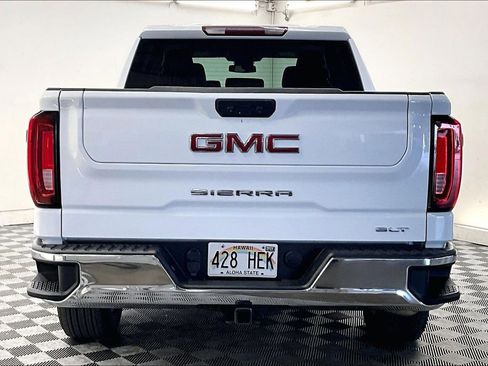 Used 2024 GMC Sierra 1500 SLT AWD/4WD image 3