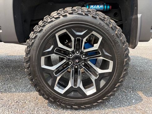 Used 2020 GMC Sierra 1500 AT4 w/ AT4 Premium Package AWD/4WD image 18