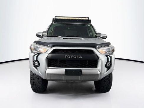 Used 2023 Toyota 4Runner TRD Off-Road Premium AWD/4WD image 2