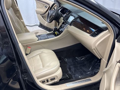 Used 2018 Ford Taurus Limited image 29