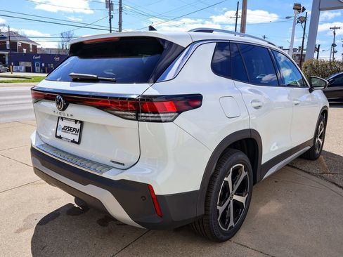 New 2026 Volkswagen Tiguan SE AWD/4WD image 5