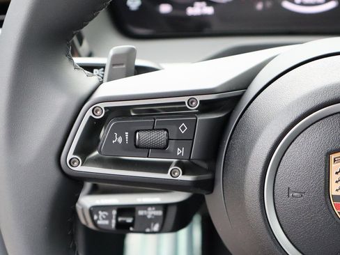 Certified 2025 Porsche Panamera 4 AWD/4WD image 28