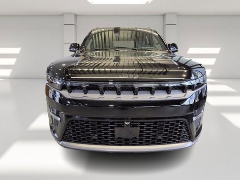 New 2026 Jeep Grand Wagoneer Limited AWD/4WD image 2