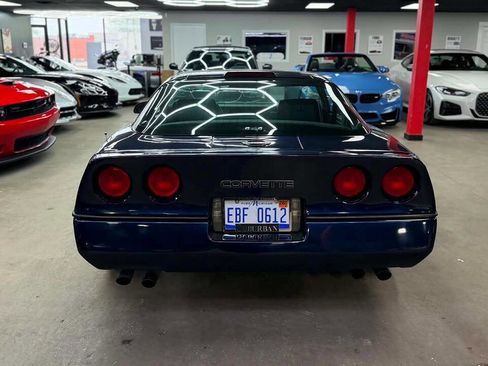 Used 1989 Chevrolet Corvette Coupe RWD image 8