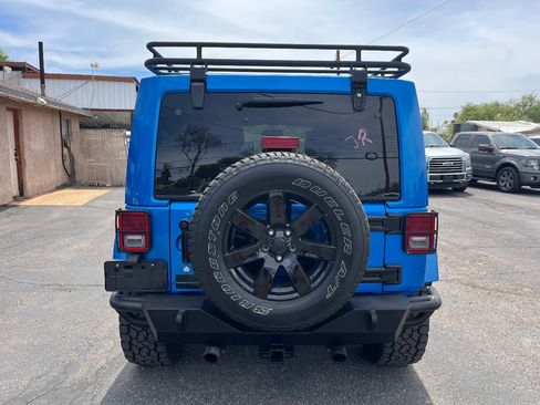 Used 2014 Jeep Wrangler Unlimited Sahara AWD/4WD image 4