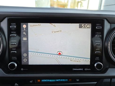 Used 2021 Toyota Tacoma TRD Sport image 7