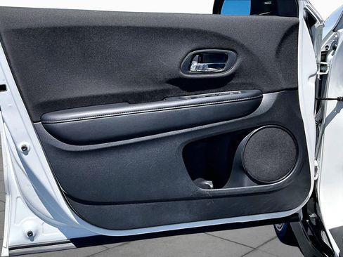 Used 2020 Honda HR-V Sport image 24