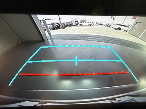 Used 2021 Toyota Camry SE FWD image 23