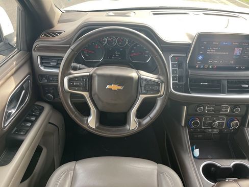 Used 2021 Chevrolet Suburban LT image 28