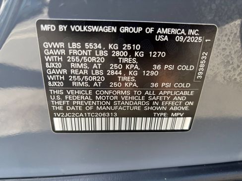 Used 2026 Volkswagen Atlas Cross Sport SE FWD image 33