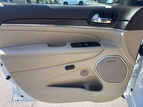 Certified 2021 Jeep Grand Cherokee Overland image 15