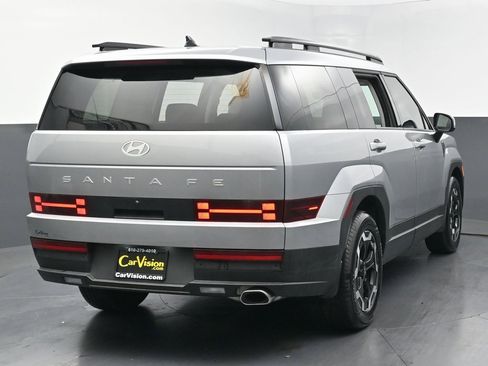 Used 2024 Hyundai Santa Fe SEL image 4